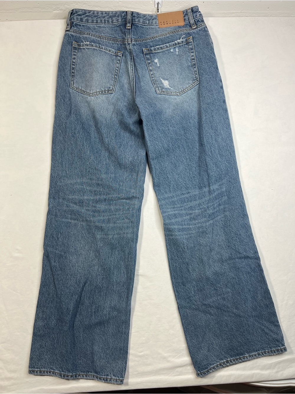 Pacsun Women’s Casey Medium Indigo Ripped Low Rise Baggy Jeans - Picture 7 of 9